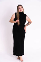 Vestido de Tricot Longo Sem Mangas com Gola Alta