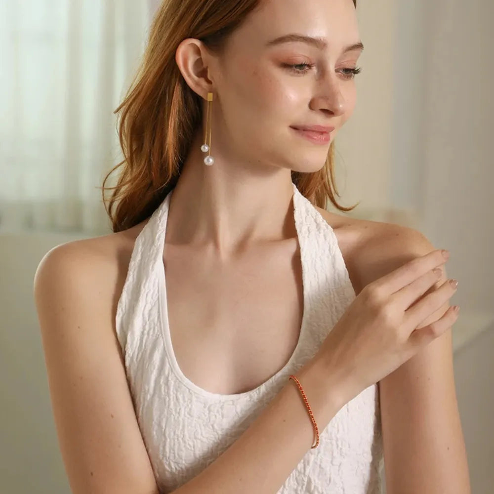 Pulseira Luxuosa de Contas Vermelhas Banhada a Ouro 18K