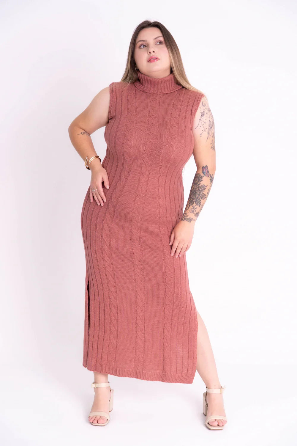 Vestido de Tricot Longo Sem Mangas com Gola Alta