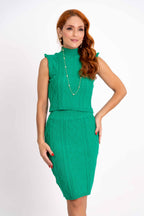 Conjunto Modal com Cropped e Saia