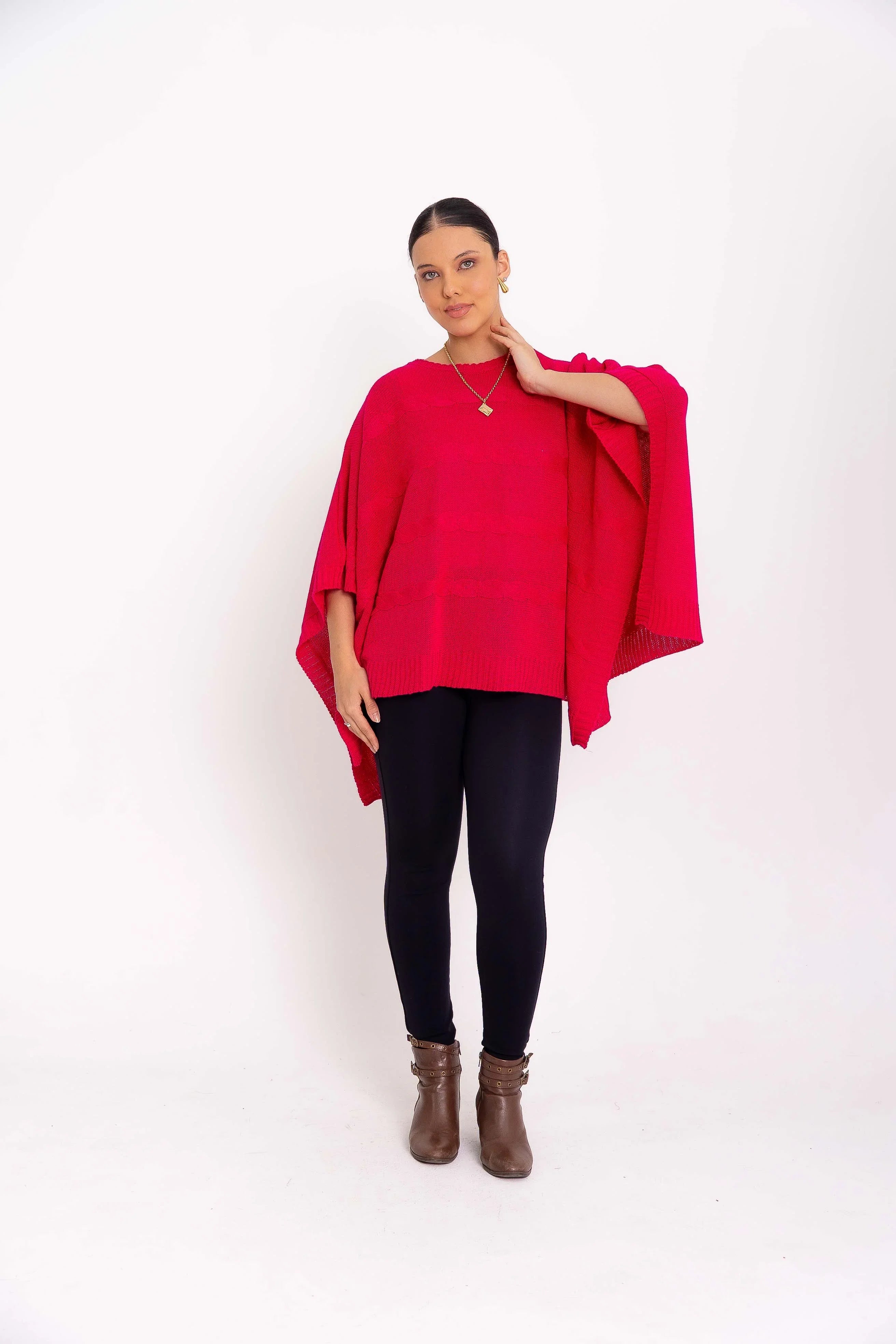 Poncho Quadrado com Trança Horizontal