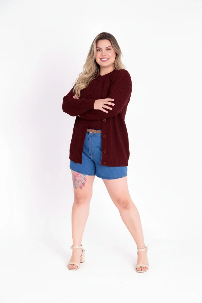 Casaco de Tricot Feminino com Botões Plus Size