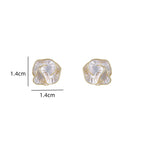 Brincos Florais de Esmalte Branco Dobrados - Design Exclusivo