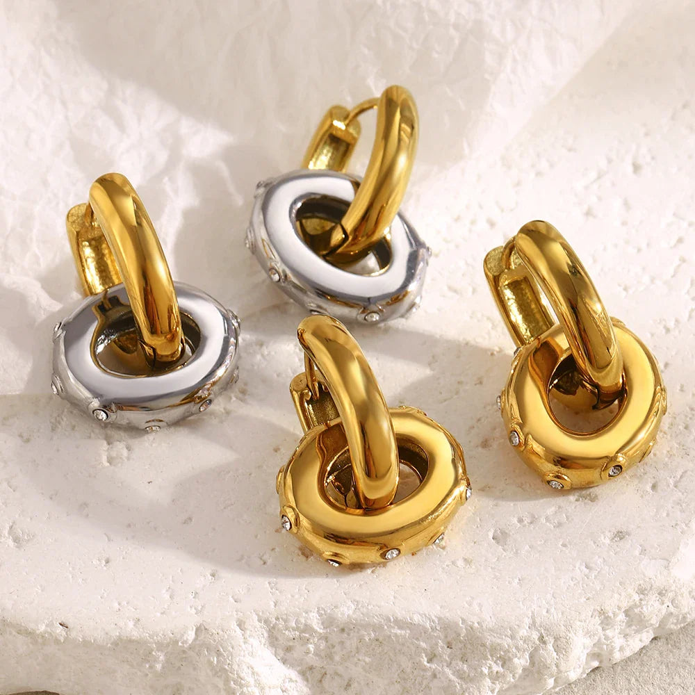 Brincos Oval de Zirconia Banhados a Ouro 18K