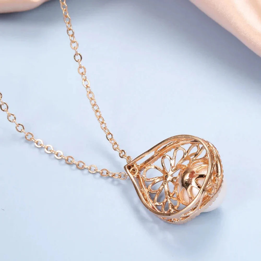 Colar Luxuoso de Pérola e Zircão em Ouro Rosa 585