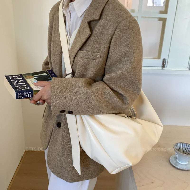 Bolsa Hobo de Couro Plutônio Luxo para Mulheres