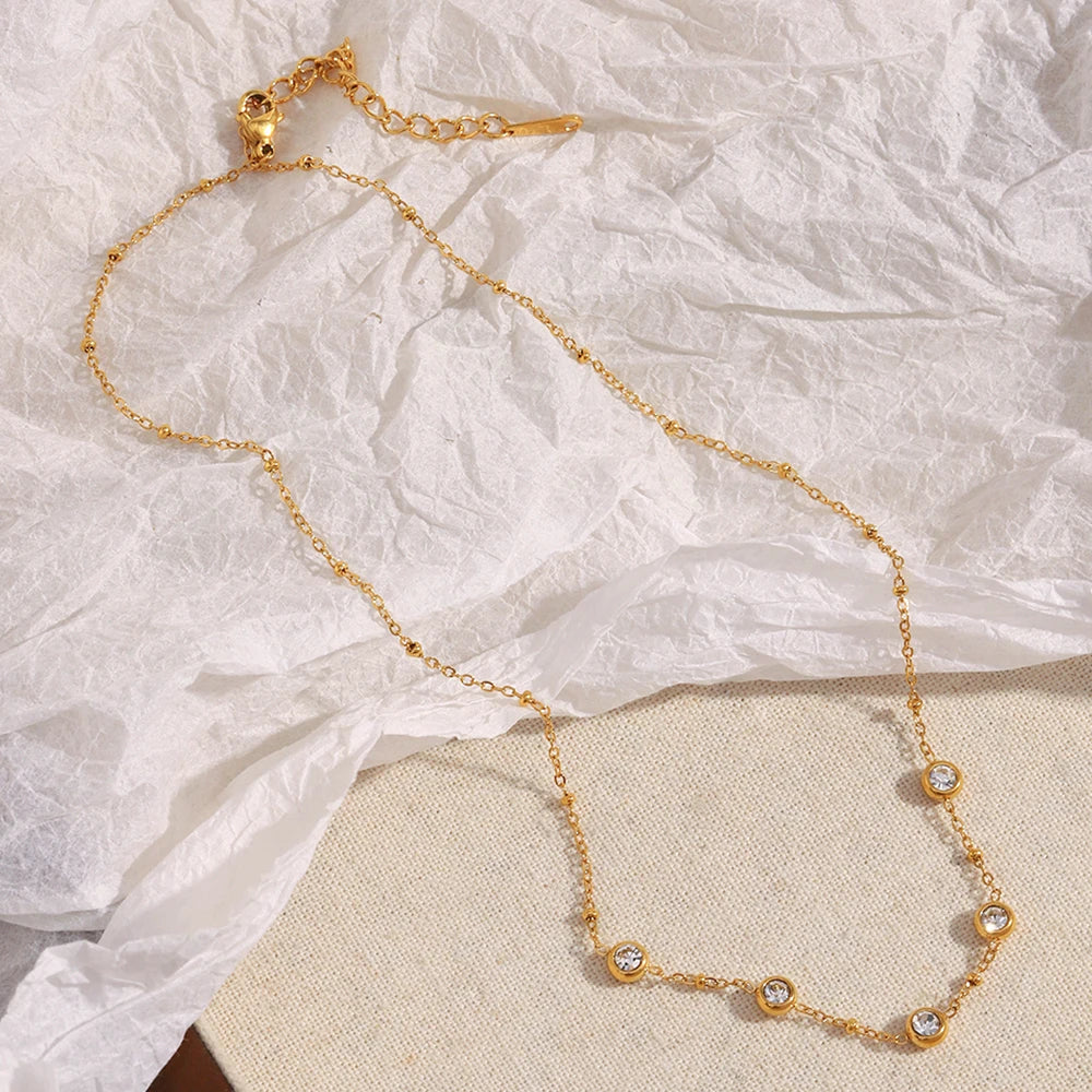 Colar Minimalista de Luxo com Zircão em Aço Inoxidável