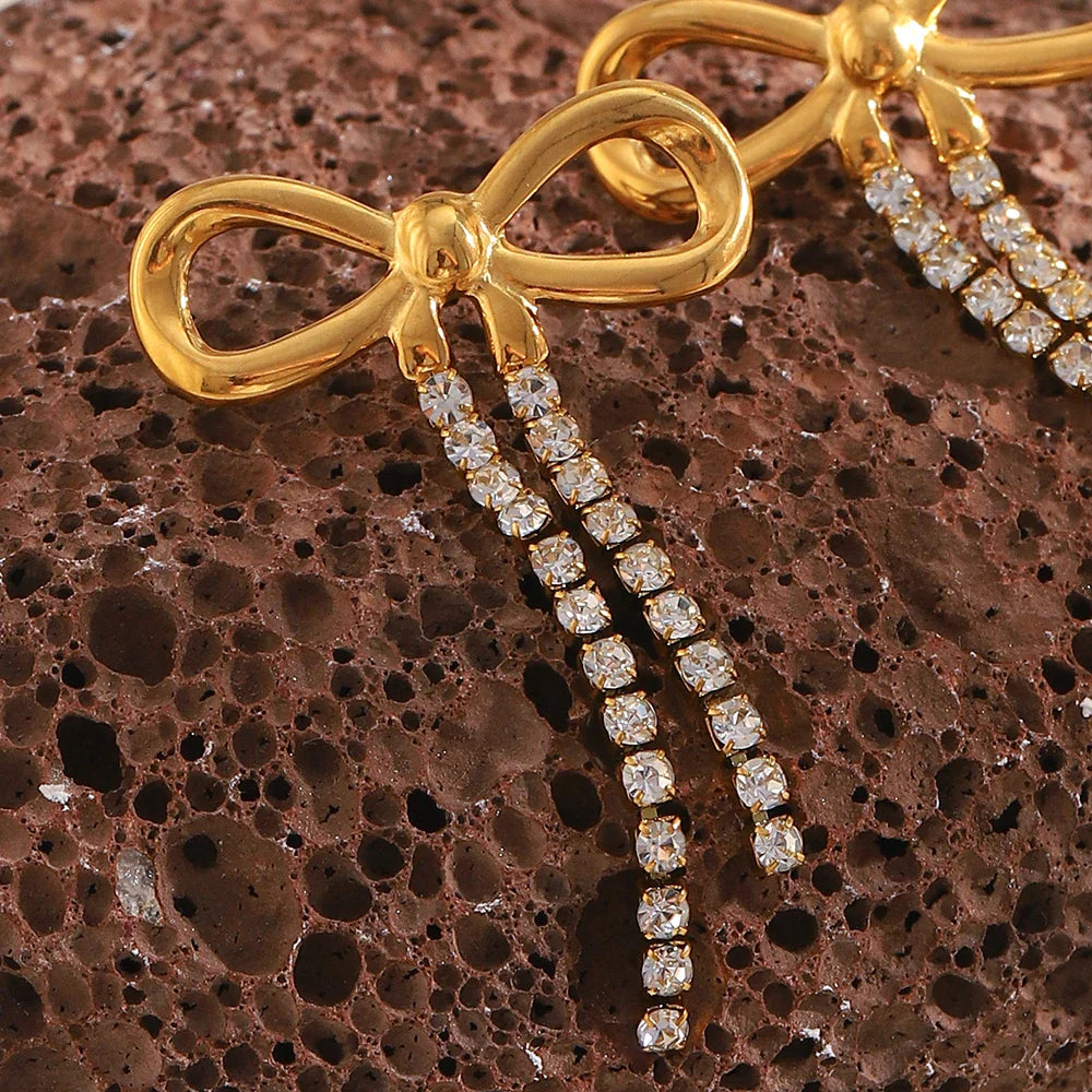 Brincos Luxuosos Bowknot com Zircão Banhados a Ouro