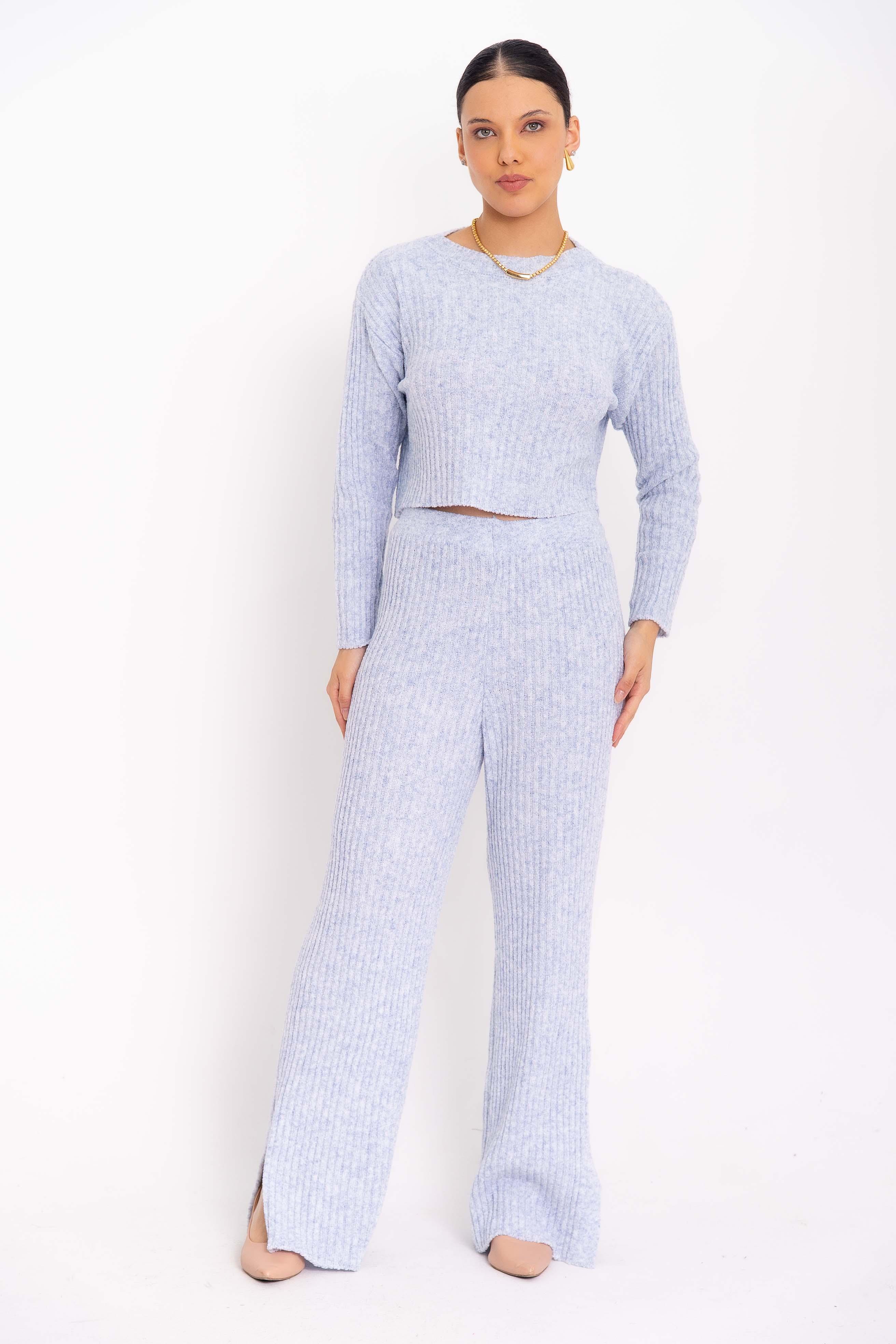 Conjunto Cropped e Calça Fenda na Barra